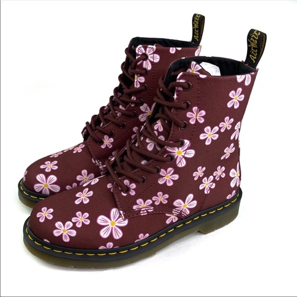 Dr. Martens Shoes - Dr. Martens | Page 8 Eye Meadow Cherry Boots Sz 5